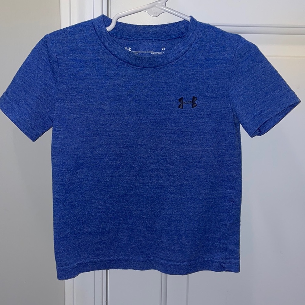 Boys Under Armour short sleeve shirt